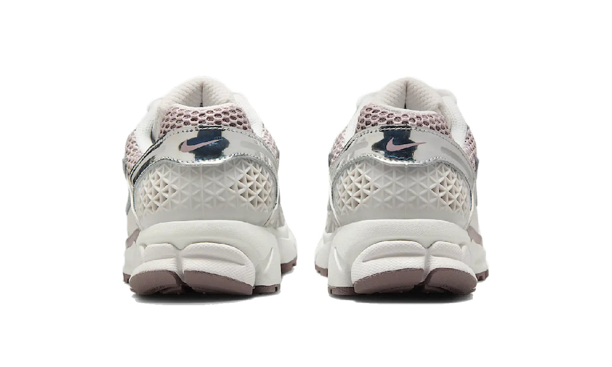Nike Zoom Vomero 5 Metallic Silver Platinum Violet - HV6417-001 - imagen 4