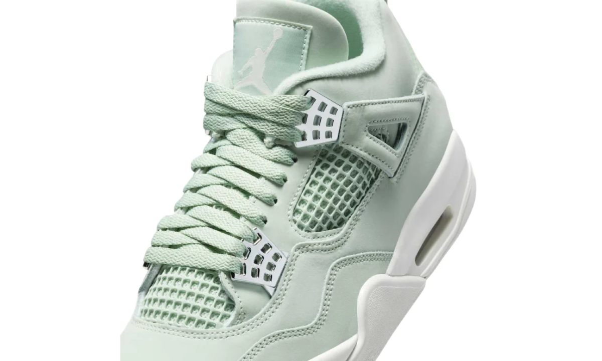 Air Jordan 4 Retro Seafoam