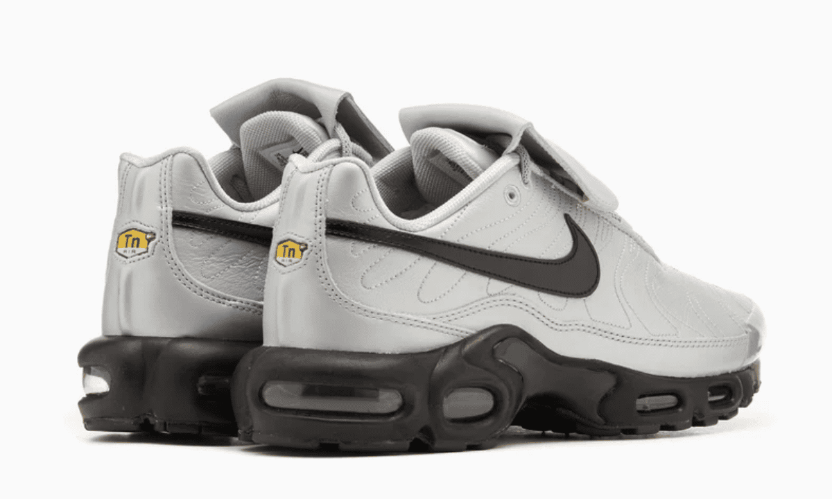 Nike Air Max Plus Tiempo Wolf Grey