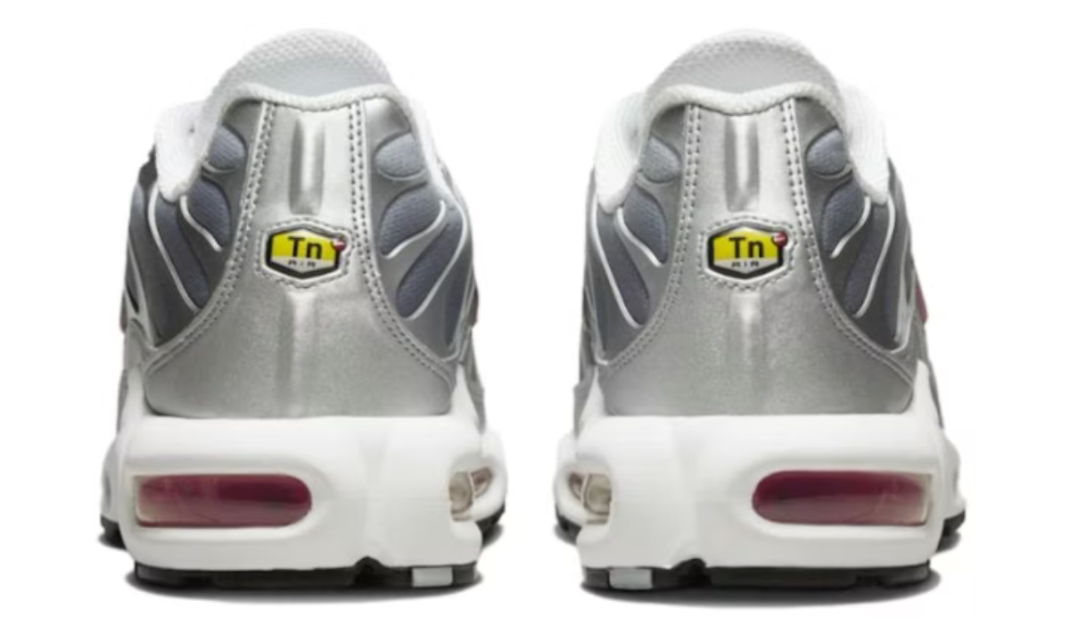 Air Max Plus TN Metallic Silver University Red