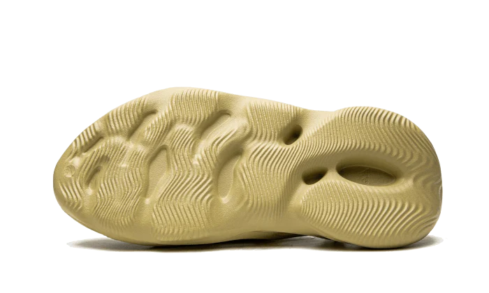 Yeezy Foam RNRR Stone Salt
