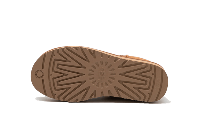 UGG Classic Mini Platform Boot Chestnut 1134991-CHE — Vista 3