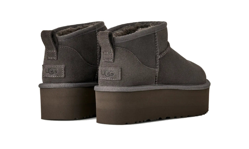 UGG Classic Ultra Mini Platform Boot Charcoal 1135092-CHRC — Vista 3