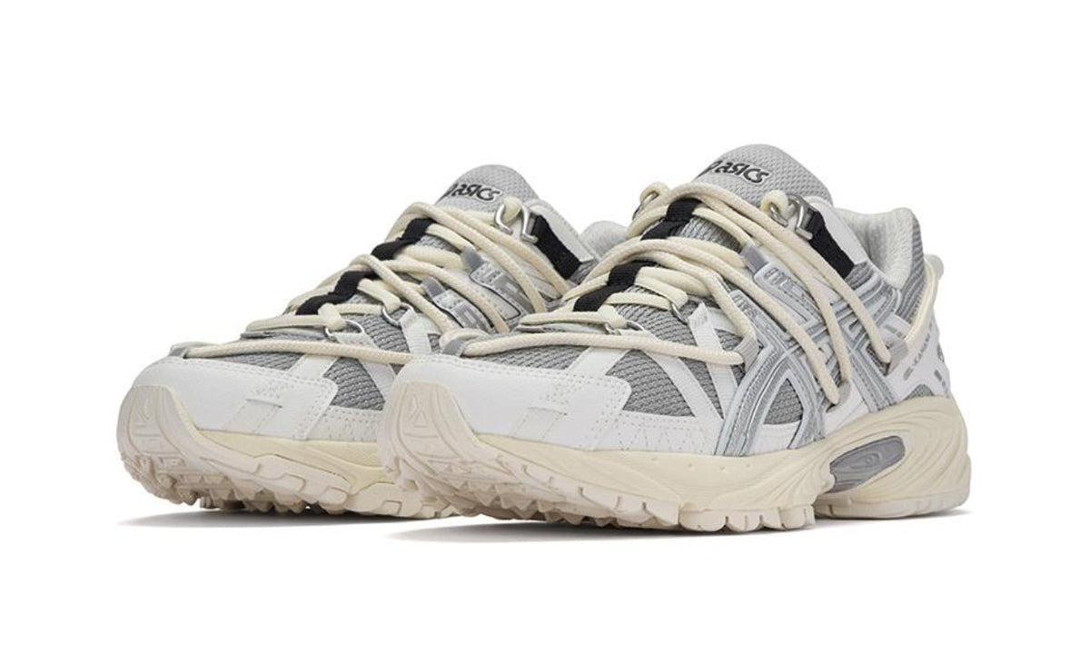 ASICS Gel-Kahana TR V2 Silver Cream 1203A557-021 — Vista 2