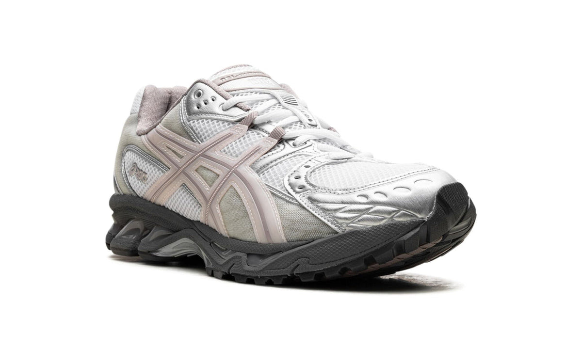 ASICS Gel-Nimbus 10.1 Kith White Morganite 1203A723-100 — Vista 3