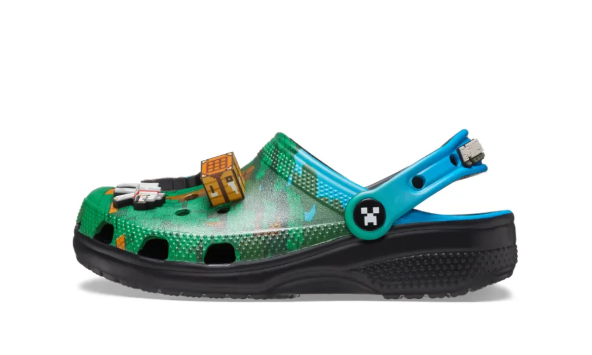 Crocs Classic Clog Minecraft Dark Forest