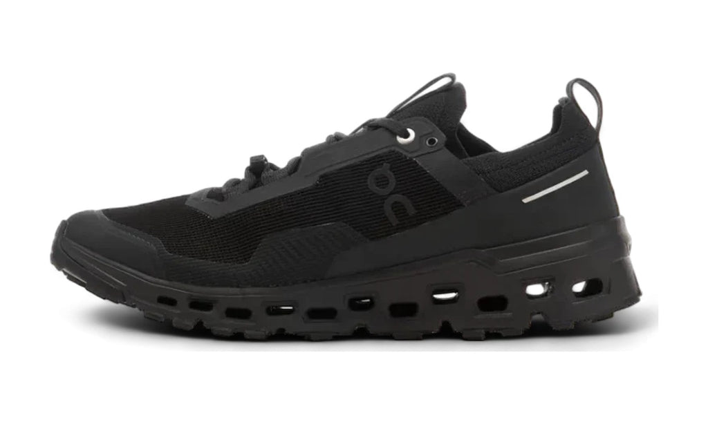 On Running Cloudultra 2 All Black — vista 1