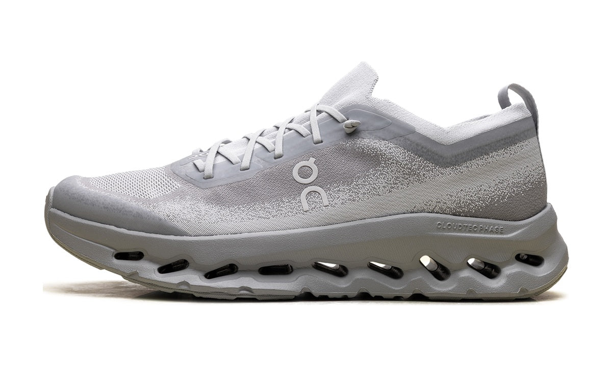 On Running Cloudtilt Moon Zendaya Glacier Alloy — vista 1