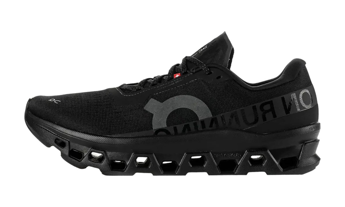 On Running Cloudmonster 1 Black — vista 1