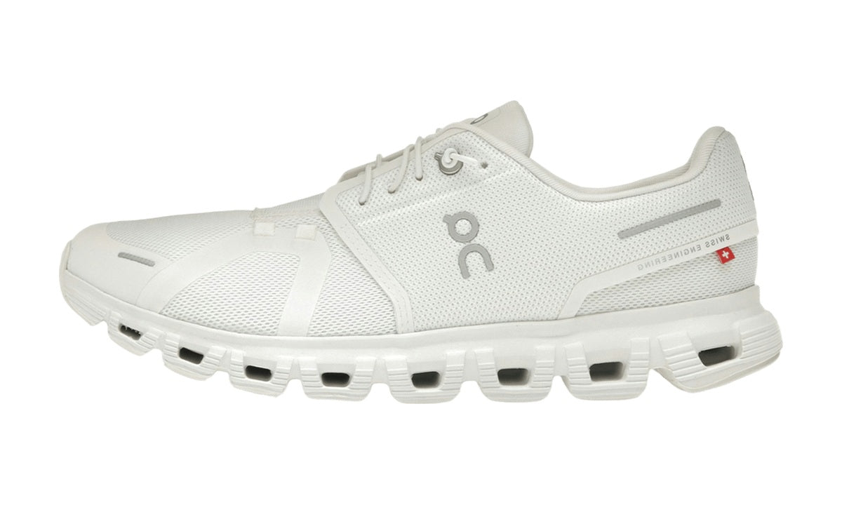 On Running Cloud 6 All White (Women's) — vista 1