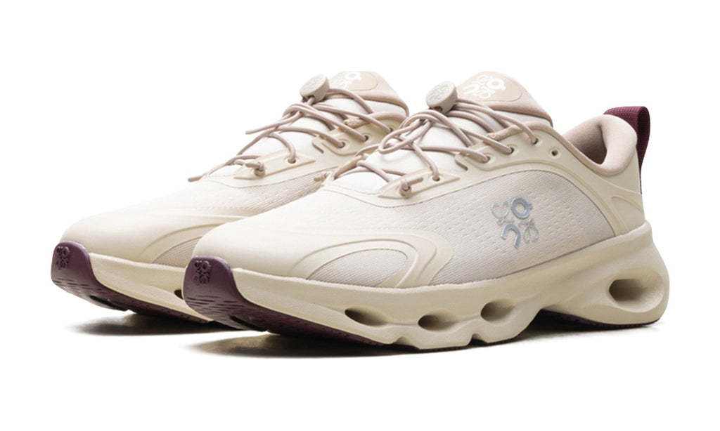 On Running Cloudsolo LOEWE Sand Burgundy (Women's) — vista 2