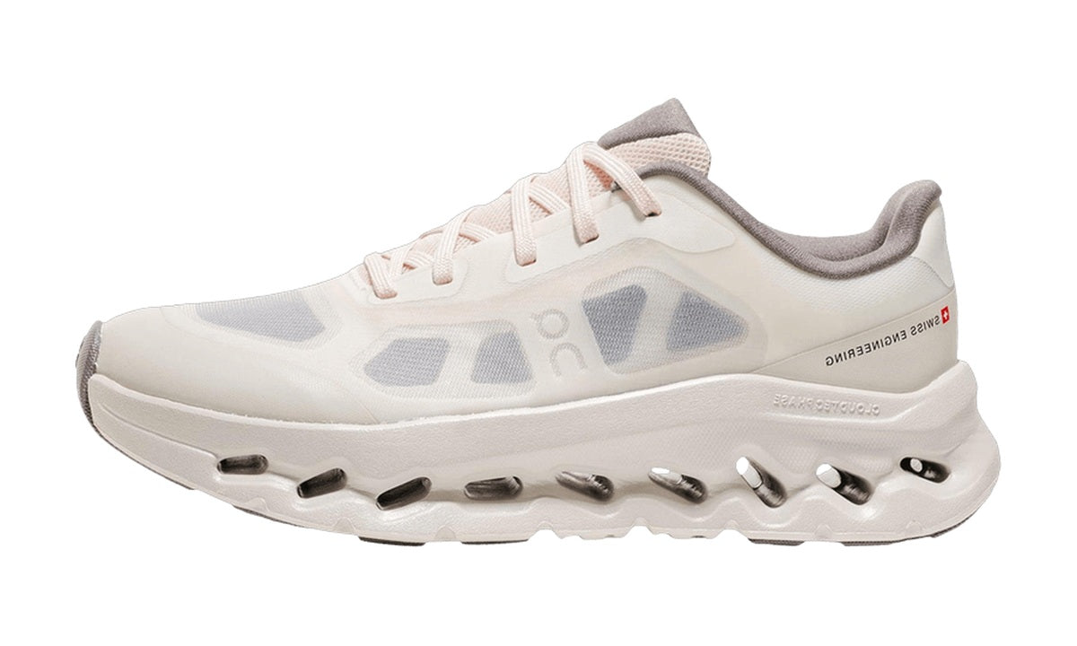 On Running Cloudtilt Remix Silver Ivory (Women's) — vista 1