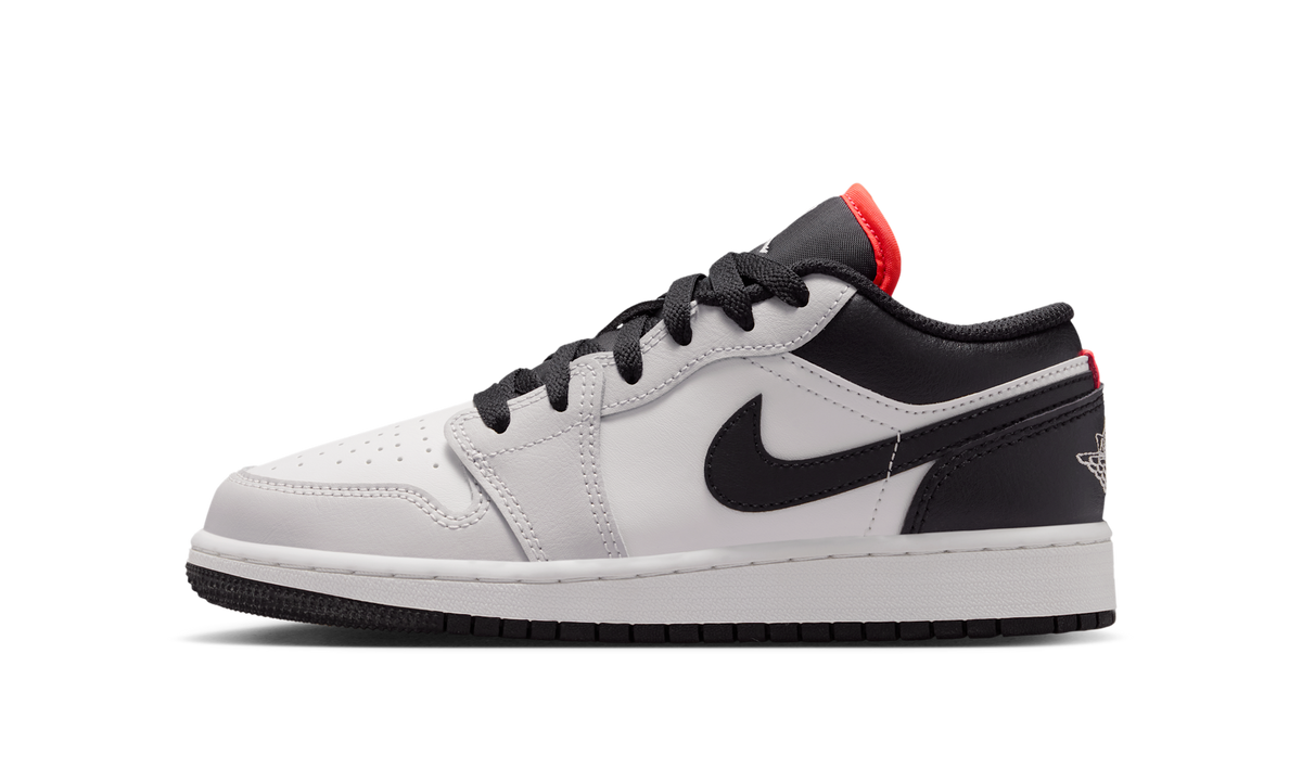 Air Jordan 1 Low Black Summit White Infrared (GS) 553560-045 — Vista 1