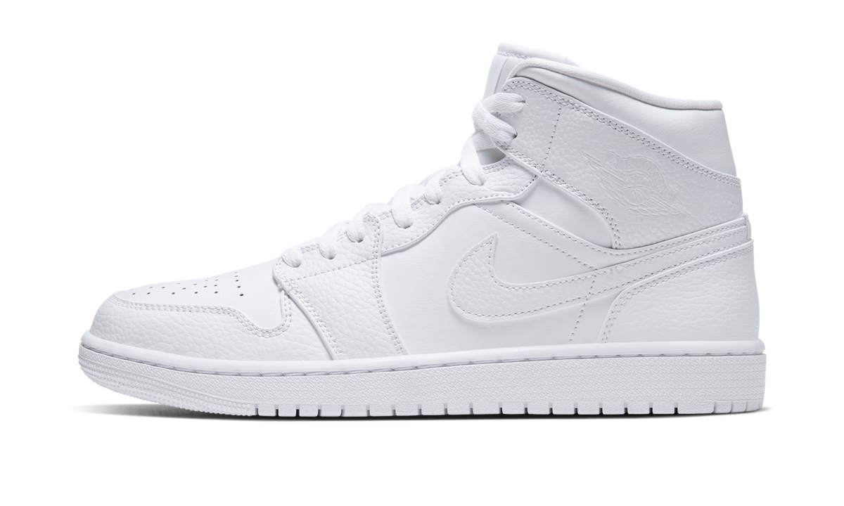 Air Jordan 1 Mid Triple White 2.0 (2020) 554724-130 — Vista 1