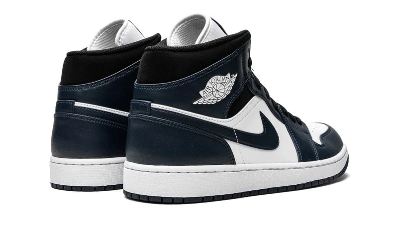 Air Jordan 1 Mid Armory Navy (GS) 554725-411 — Vista 3