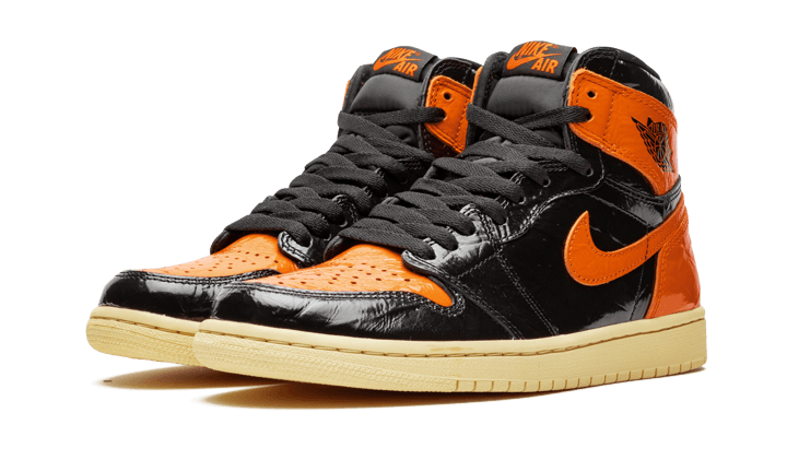 Air Jordan 1 Retro High Shattered Backboard 3.0 555088-028 — Vista 2