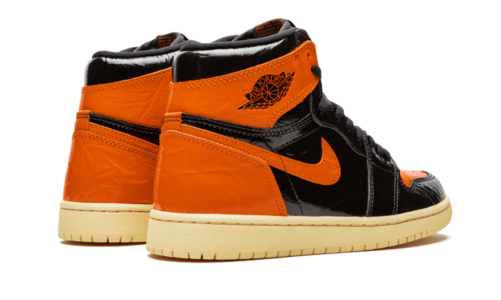 Air Jordan 1 Retro High Shattered Backboard 3.0 555088-028 — Vista 3