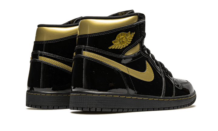Air Jordan 1 Retro High Black Metallic Gold 555088-032 — Vista 3