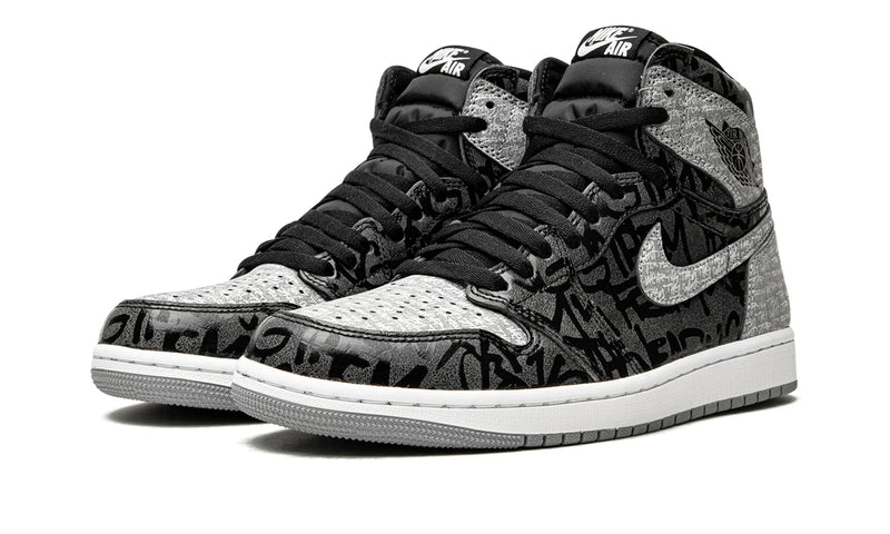 Air Jordan 1 Retro High OG Undefeated Rebellionaire 555088-036 — Vista 2