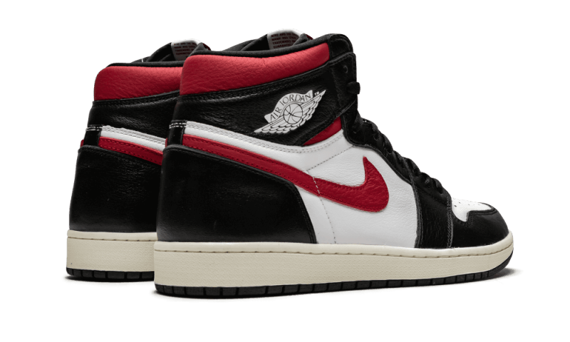 Air Jordan 1 Retro High Black Gym Red 555088-061 — Vista 2