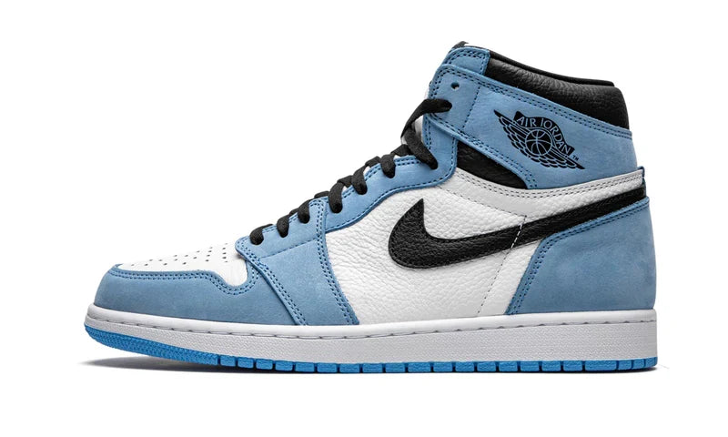 Air Jordan 1 Retro High University Blue 555088-134 — Vista 1