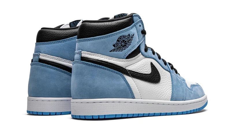 Air Jordan 1 Retro High University Blue 555088-134 — Vista 3