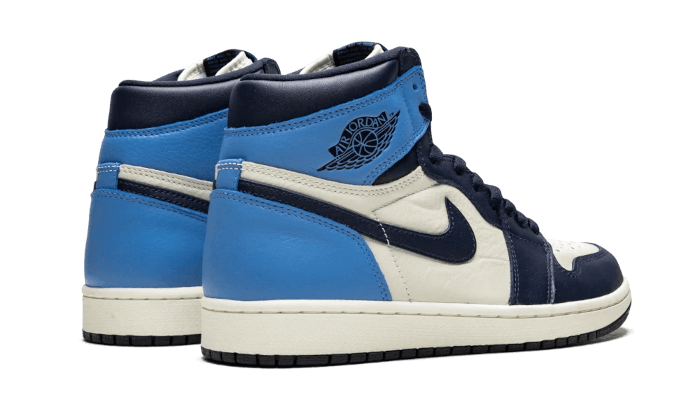 Air Jordan 1 Retro High OG Obsidian UNC 555088-140 — Vista 3