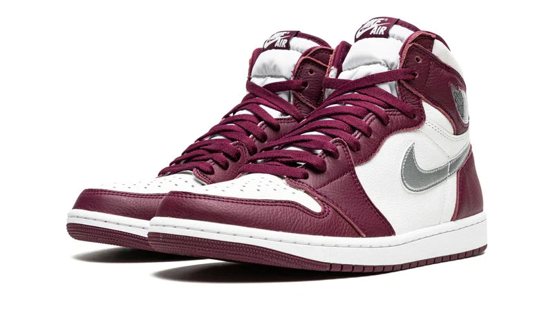 Air Jordan 1 Retro High OG Bordeaux 555088-611 — Vista 2