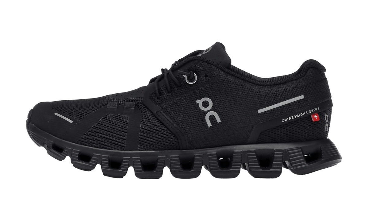 On Running Cloud 5 All Black (Women's) — vista 1