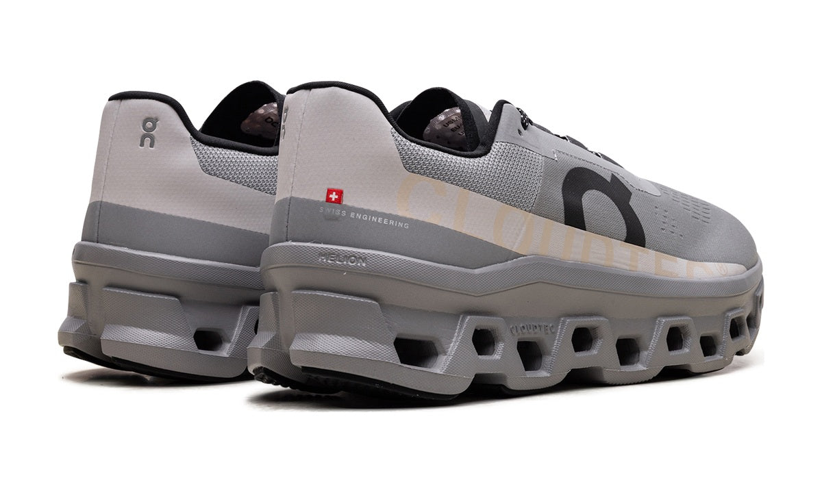 On Running Cloudmonster Alloy Silver — vista 3