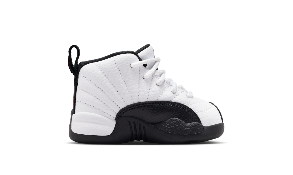 Air Jordan 12 Retro Taxi (2025) (TD) 850000-117 — Vista 2