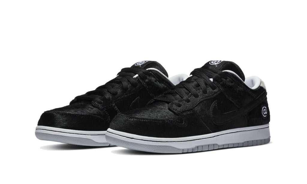 Nike SB Dunk Low Medicom Toy (2020) - CZ5127-001 - imagen 2