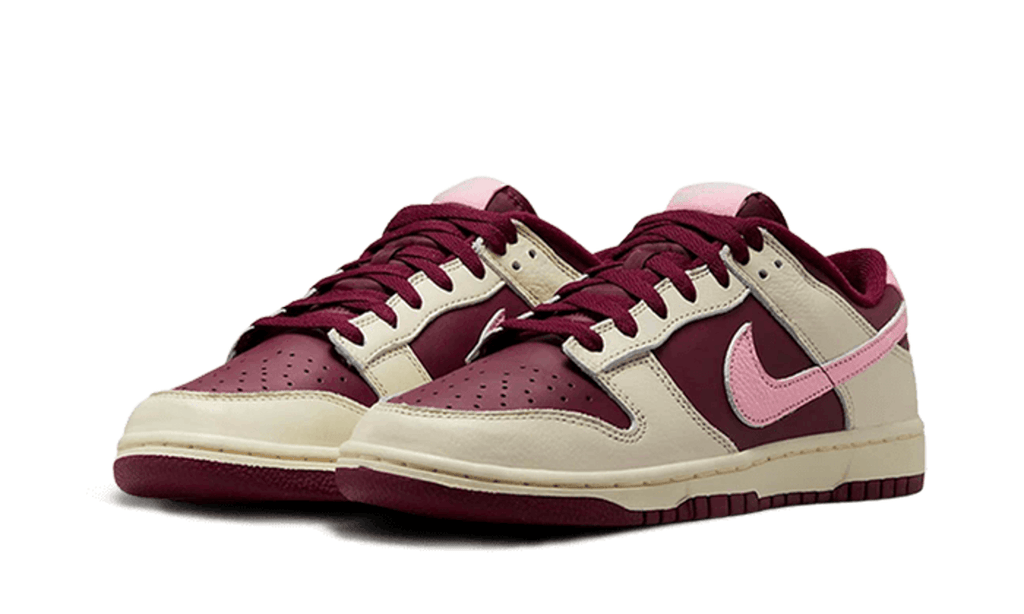 Nike Dunk Low Retro PRM Valentine's Day (2023) - DR9705-100 - imagen 4
