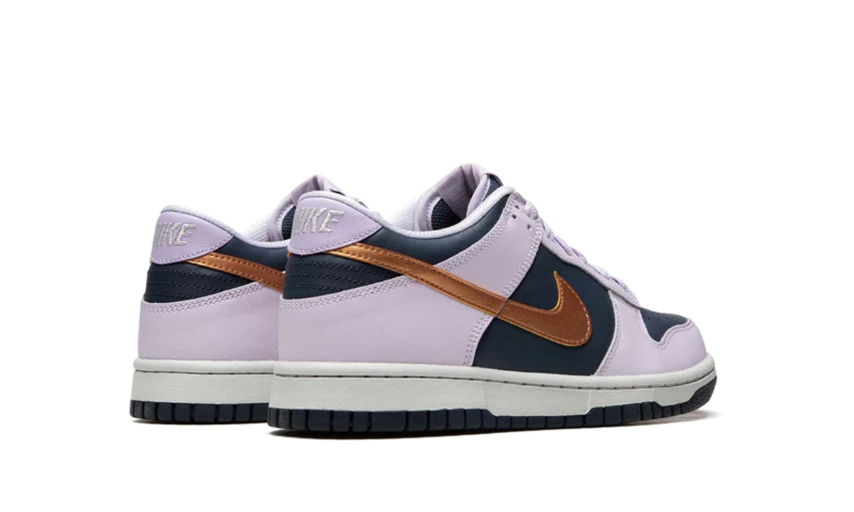 Nike Dunk Low SE Copper Swoosh (GS) - DX1663-400 - imagen 5