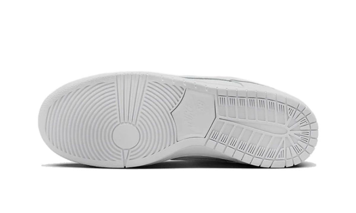 Nike SB Dunk Low Pro Triple White - FJ1674-100 - imagen 3