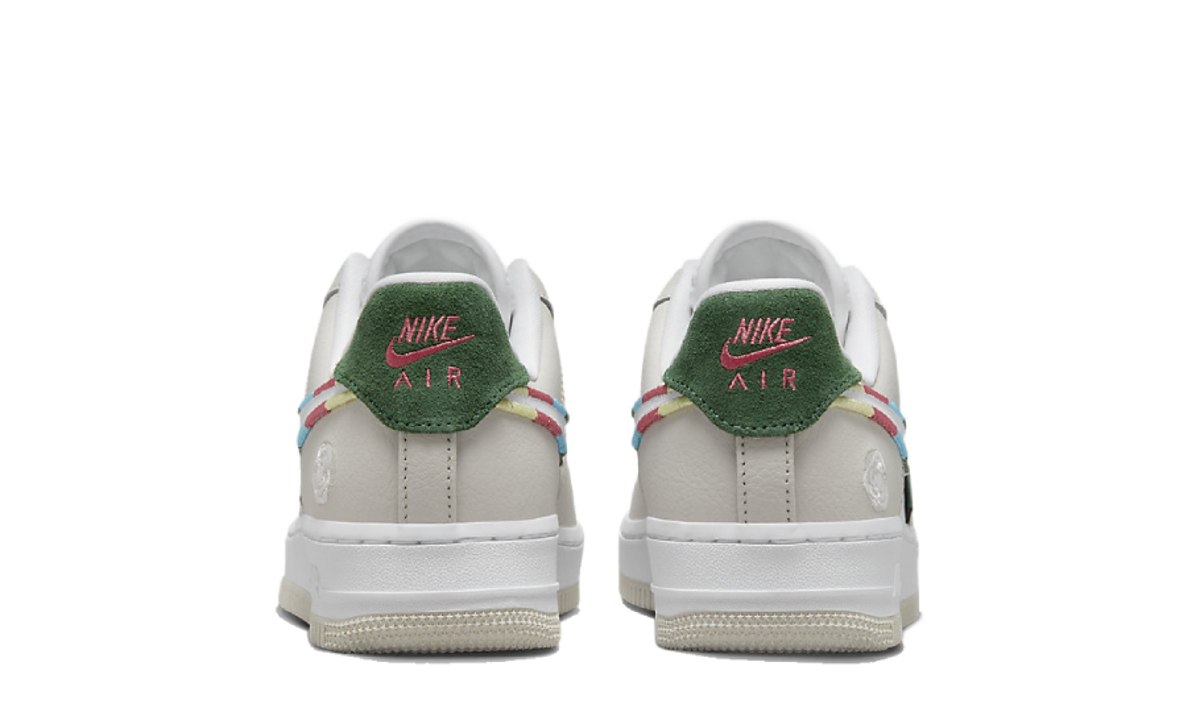 Nike Air Force 1 Low All Petals United - FN8924-111 - imagen 3