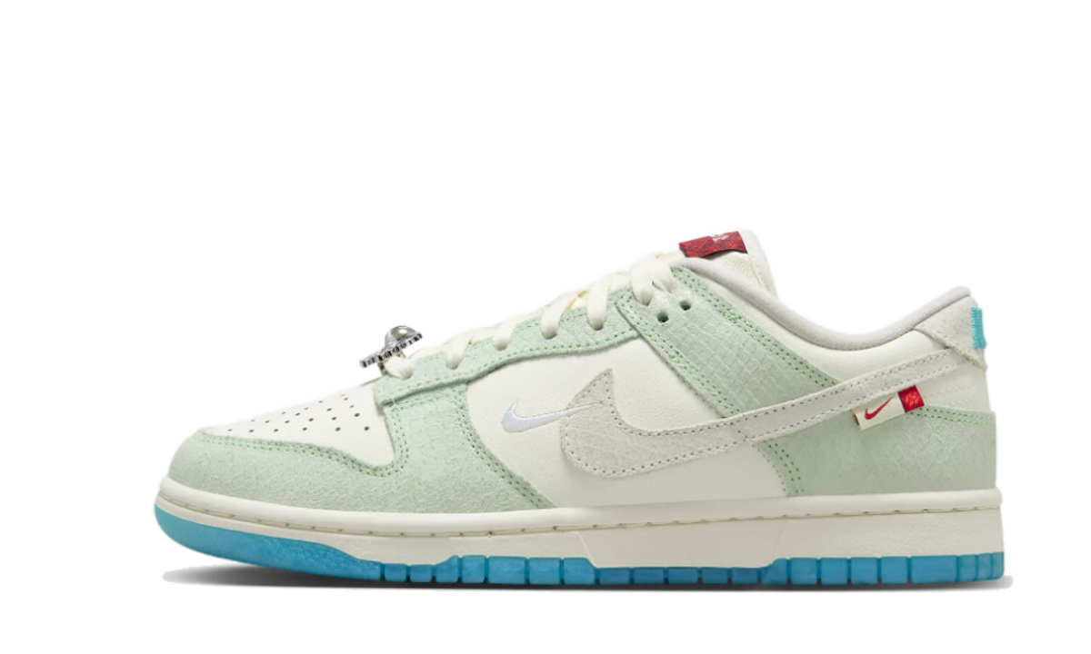 Nike Dunk Low LX Year of the Dragon (2024) - FZ5065-111 - imagen 1