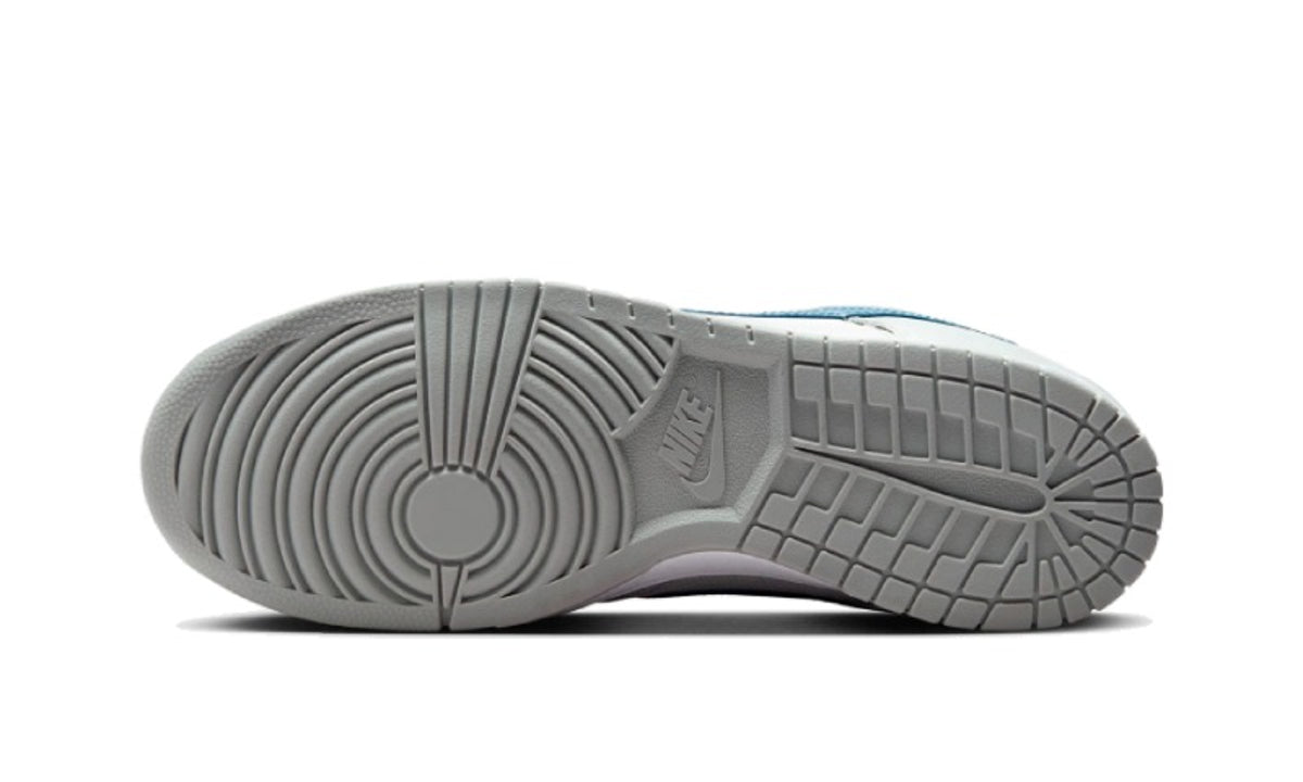 Nike Dunk Low Silver Surfer (2024) - HF0391-001 - imagen 3