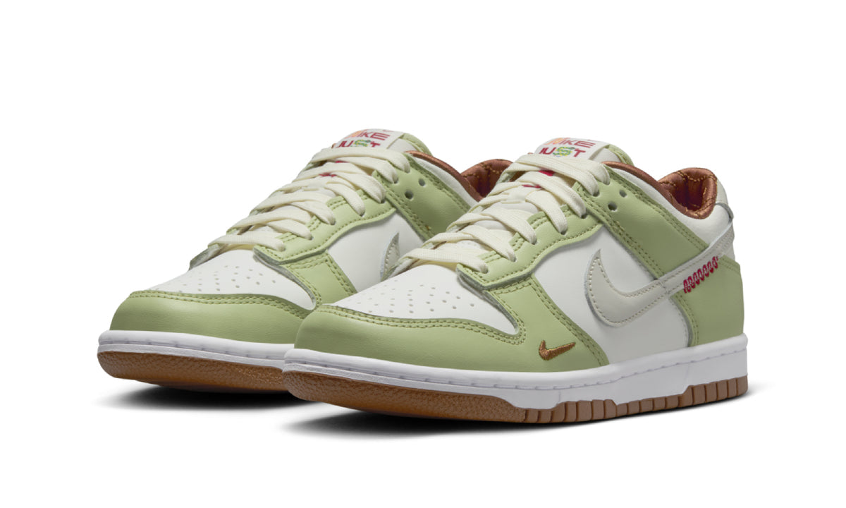 Nike Dunk Low Year of the Snake - HV6001-101 - imagen 2