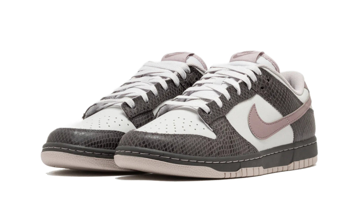 Nike Dunk Low SE Medium Ash Violet Snakeskin - HV6932-299 - imagen 2