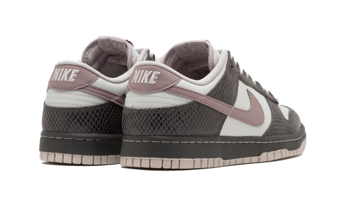 Nike Dunk Low SE Medium Ash Violet Snakeskin - HV6932-299 - imagen 3