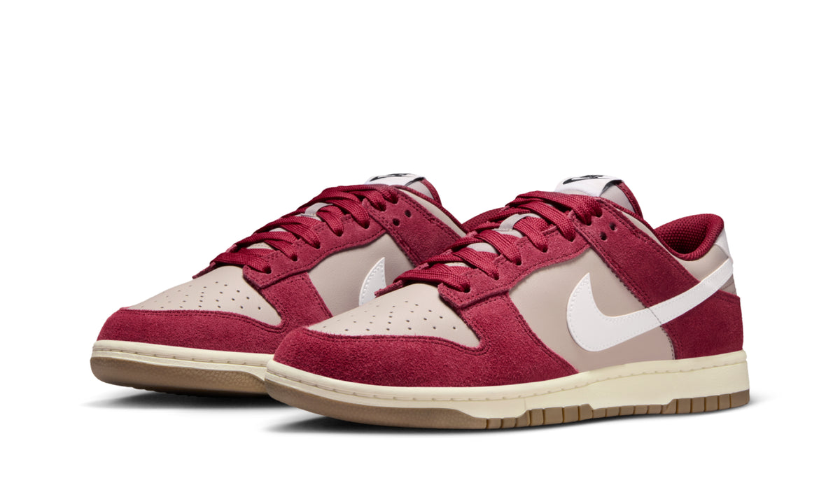 Nike Dunk Low Retro SE College Grey Team Red - IB6399-004 - imagen 2