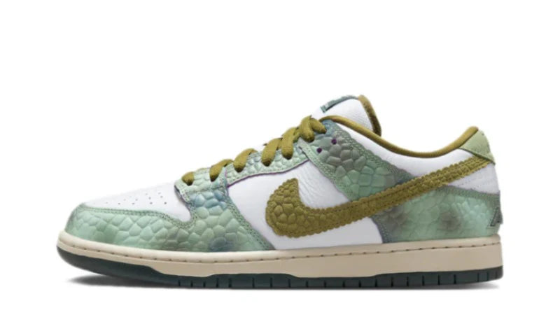 Nike SB Dunk Low Alexis Sablone Chameleon