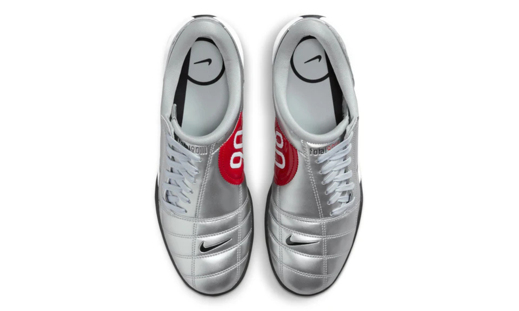 Nike total 90 metallic silver black