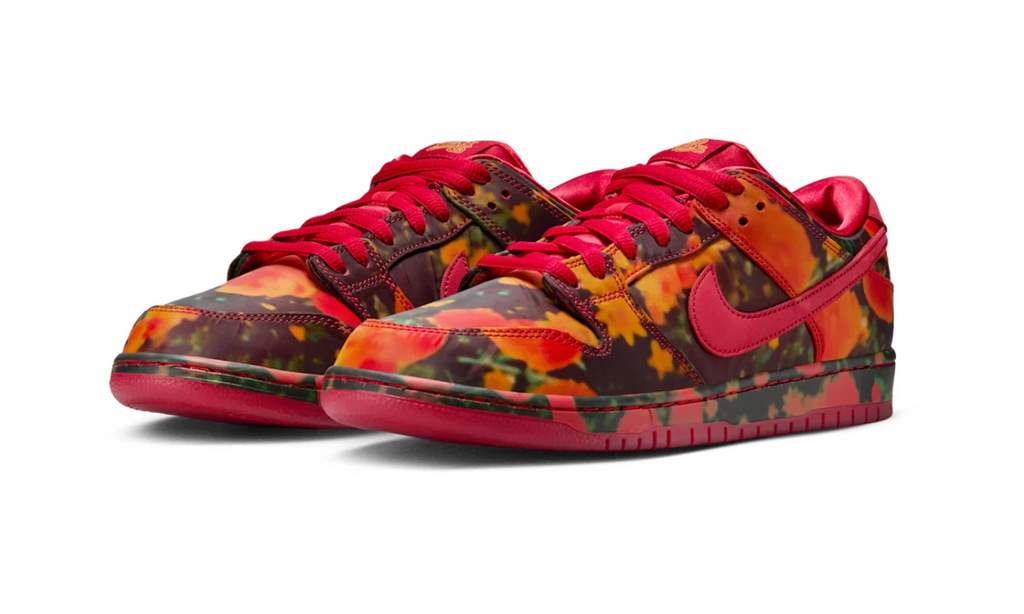 Nike SB Dunk Low  The Wizard of Oz Poppy Field