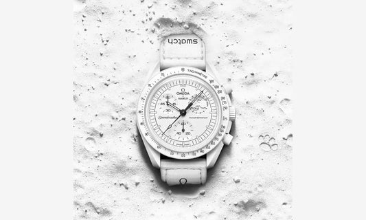 Swatch x Omega Bioceramic Moonswatch Mission To Moonphase Snoopy White