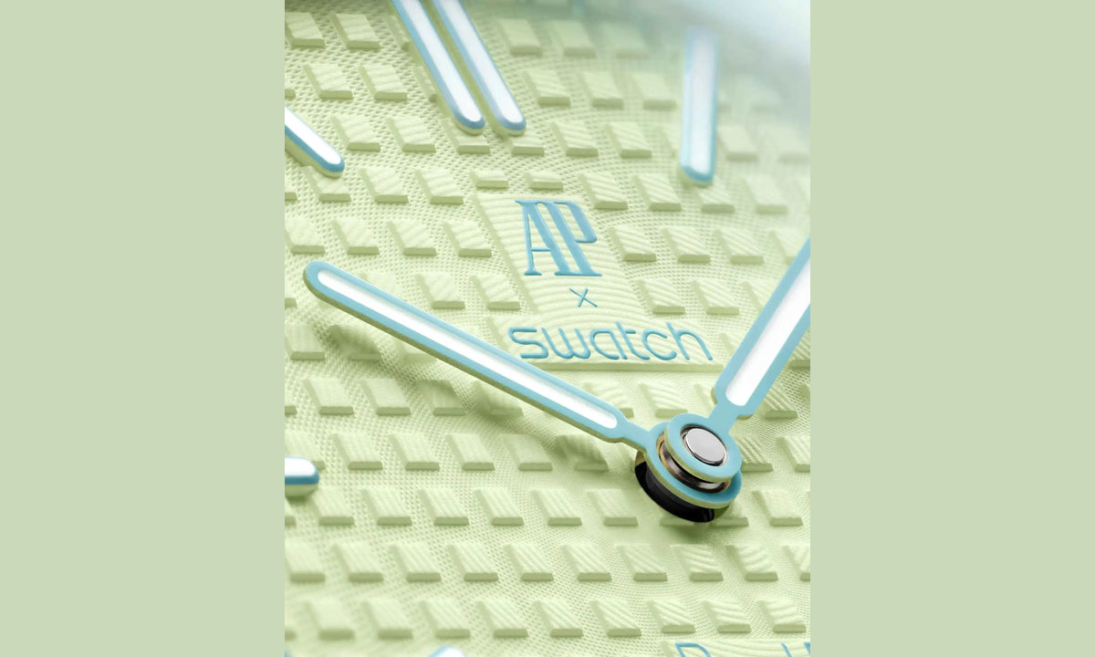 Audemars Piguet x Swatch Royal Pop Blaue Acht