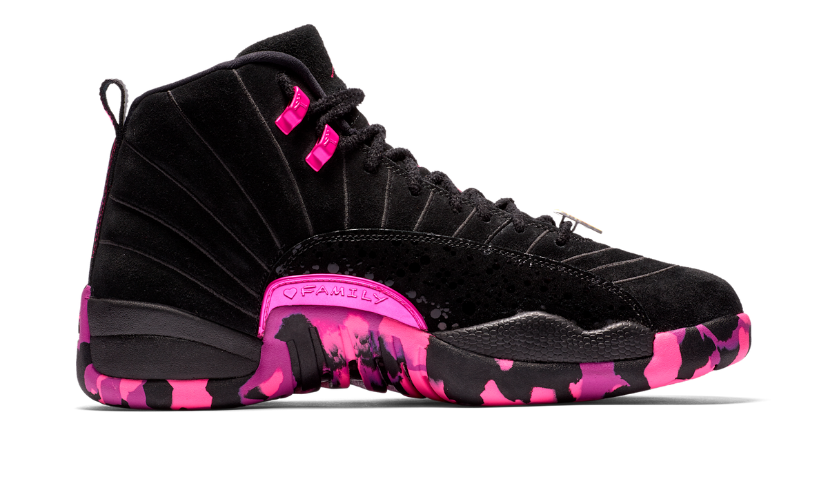 Air Jordan 12 Retro Doernbecher (2017) (GS) AH6988-023 — Vista 2