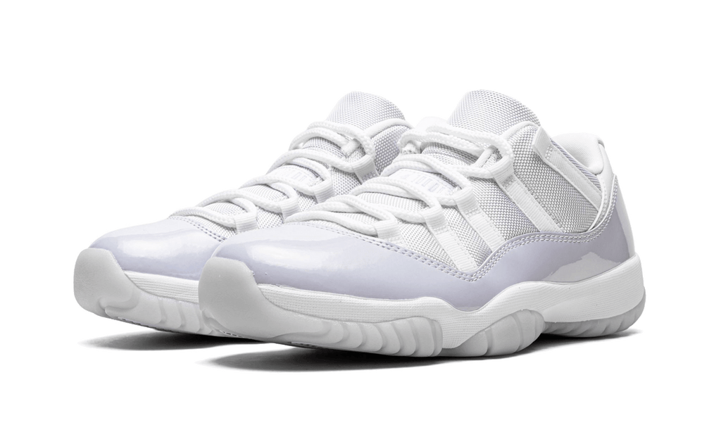 Air Jordan 11 Retro Low Pure Violet AH7860-101 — Vista 2