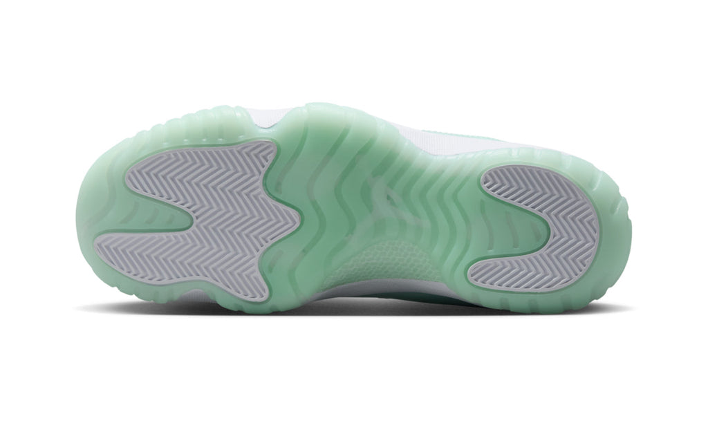 Air Jordan 11 Retro Low Igloo (W) AH7860-103 — Vista 3